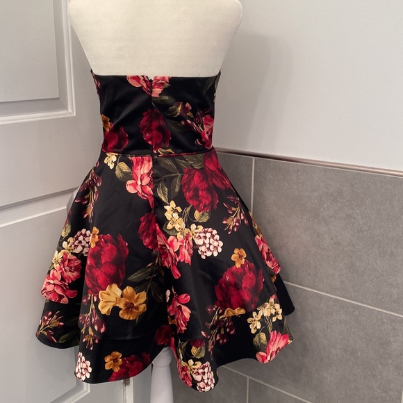 Blondie Nites by Stacy Sklar Black Floral Mini Dress - Picture 5 of 10